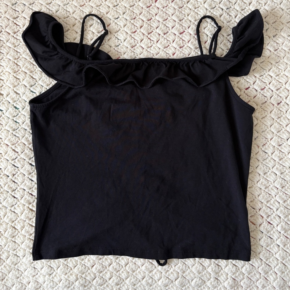 🖤Guess Black Ruched Ruffled Top - Size M 🖤 - Picture 5 of 9